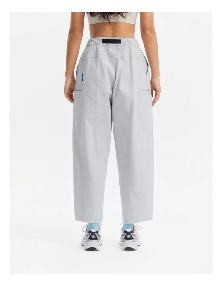 Sportswear CN 7/8 Woven Pant in Pebble Grey image 4