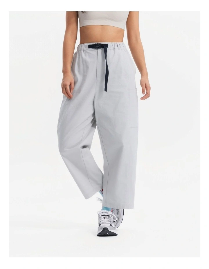 Sportswear CN 7/8 Woven Pant in Pebble Grey image 5