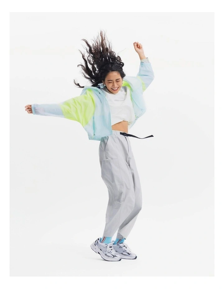 Sportswear CN 7/8 Woven Pant in Pebble Grey image 7