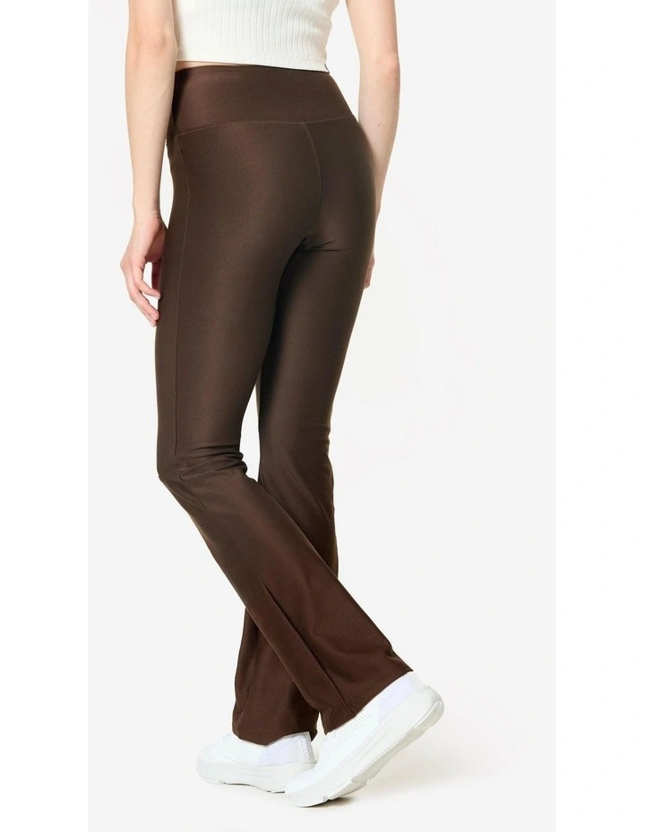 Women's Fitness Straight-Leg Leggings in Brown image 3
