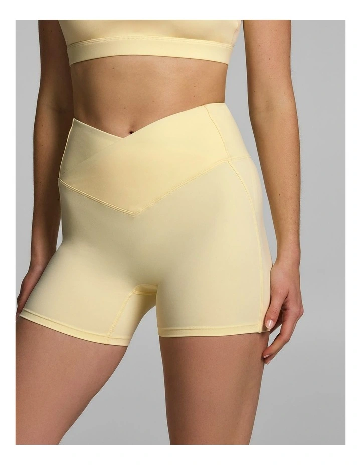 Cross Front Mid Thigh Bike Shorts Lemon Slice image 4
