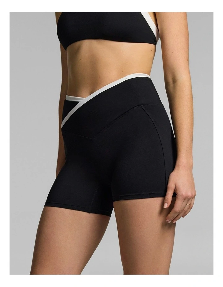 Tipped Wrap Front Mid Thigh Bike Shorts Black image 3