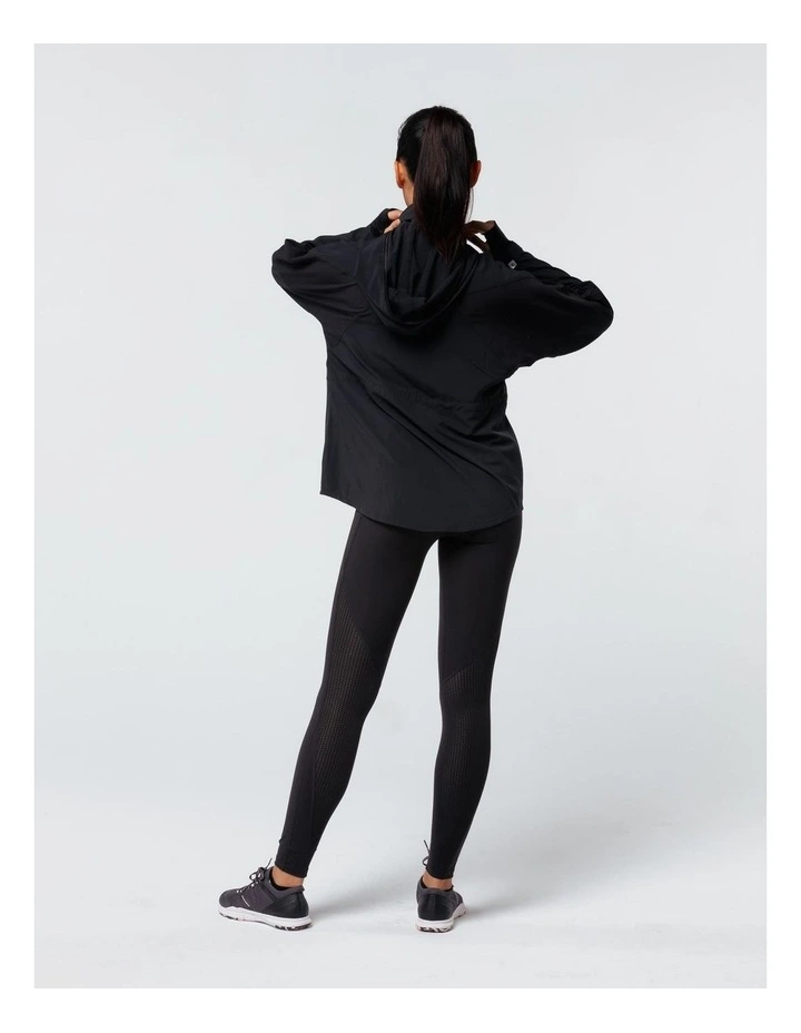 Loose Hooded Fitness Jacket in Black image 6
