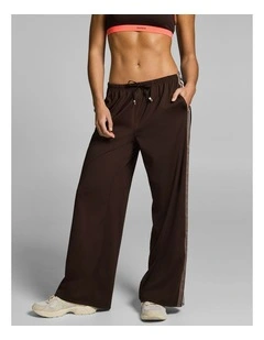 Straight Leg Active Mid Rise Trackpants Espresso