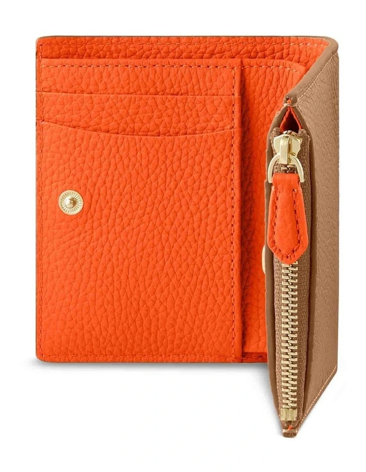 The Bifold Wallet in Sandstone Manhattan image 3