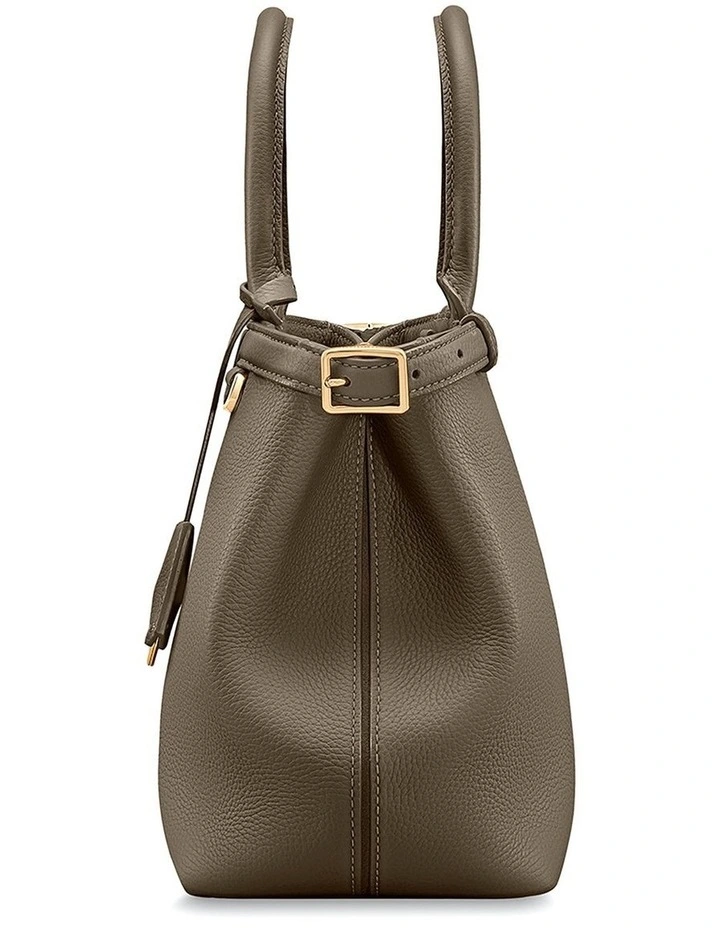 The Medium Palais Leather Top Handle Bag in Cashmere Clay image 5