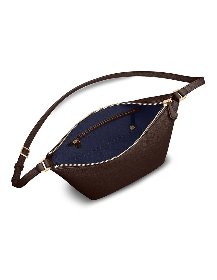 The Zipped Bucket Leather Crossbody Bag in Espresso Brown image 5