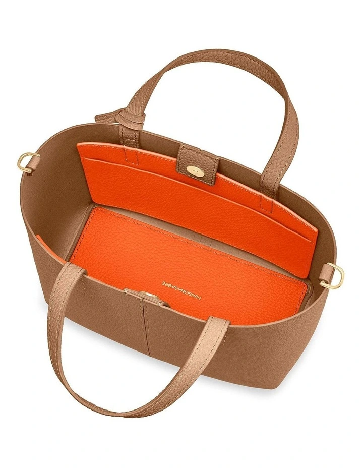 The Small Soft Leather Tote in Sandstone Manhattan image 3