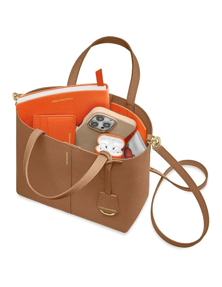 The Small Soft Leather Tote in Sandstone Manhattan image 7