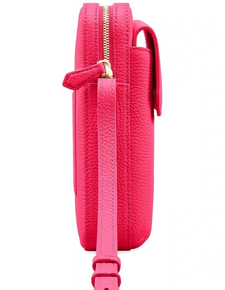 Zipped Leather Phone Pouch in Shibuya Fuchsia image 5