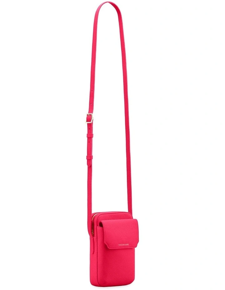 Zipped Leather Phone Pouch in Shibuya Fuchsia image 6