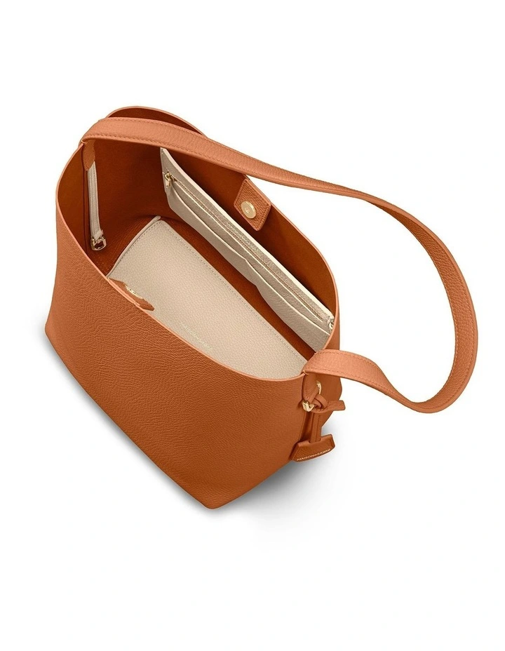 The Bucket Soft Leather Tote in Pecan Nude image 4