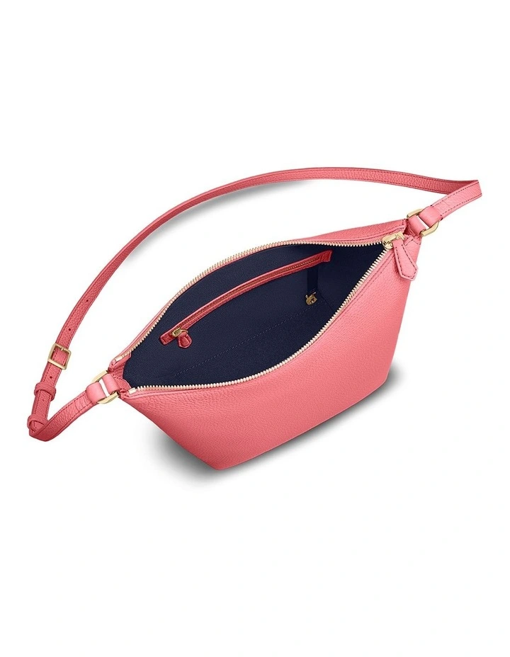 The Zipped Bucket Leather Crossbody Bag in Candy Pink image 5