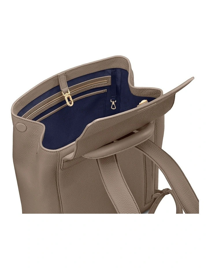 The Medium Soft Leather Backpack in Cashmere Clay image 7