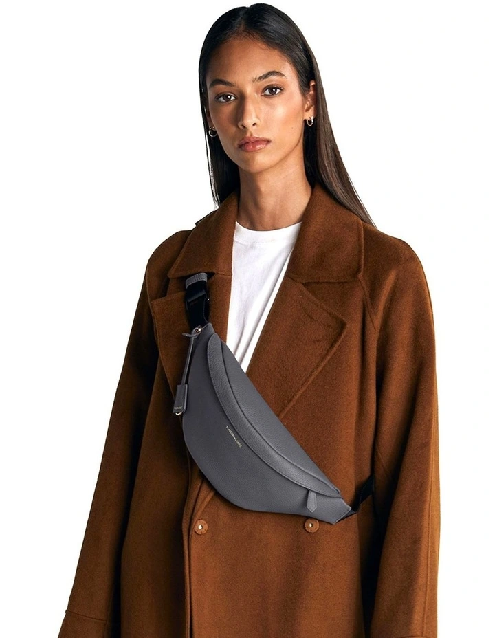 The Leather Sling Bag in Graphite Grey image 2