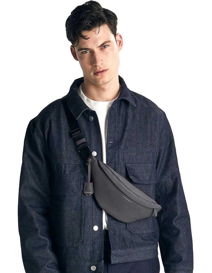 The Leather Sling Bag in Graphite Grey image 3