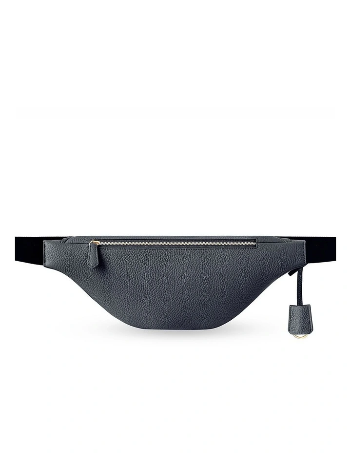 The Leather Sling Bag in Graphite Grey image 6