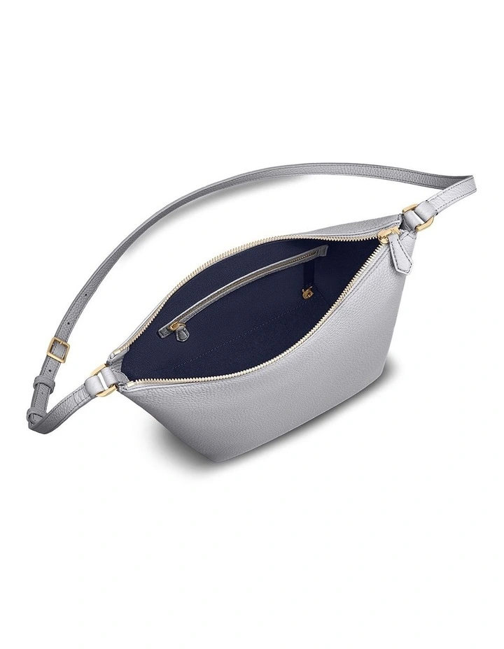The Zipped Bucket Leather Crossbody Bag in Dove Grey image 5
