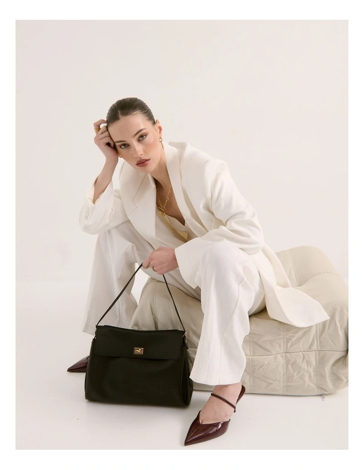 Isabeau Classic Shoulder Bag in Black image 5
