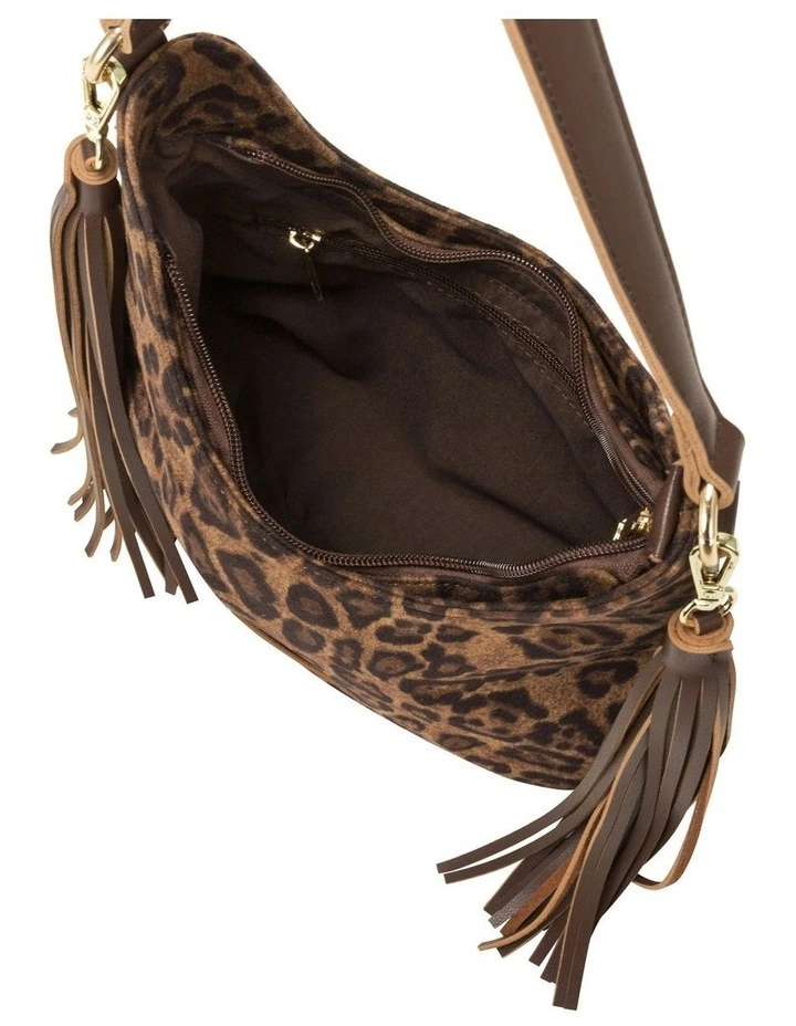 MEDIUM SCOOP TOP TASSLE BAG IN LEOPARD image 5