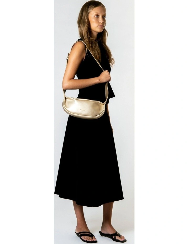 SOFT CRESCENT BAG IN GOLD image 5