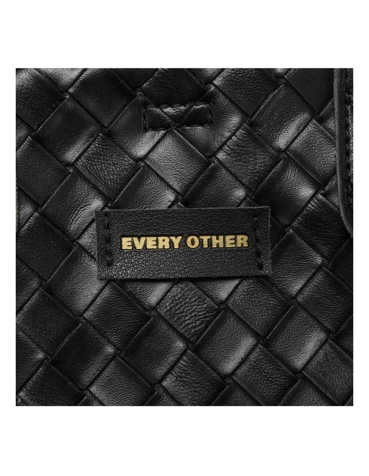 WOVEN GRAB BAG IN BLACK image 4