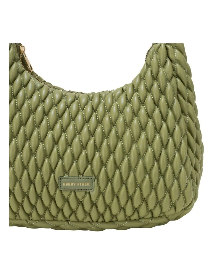 QUILTED SHOULDER BAG IN OLIVE image 4
