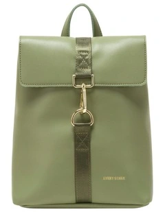 SINGLE CLIP BACKPACK IN OLIVE