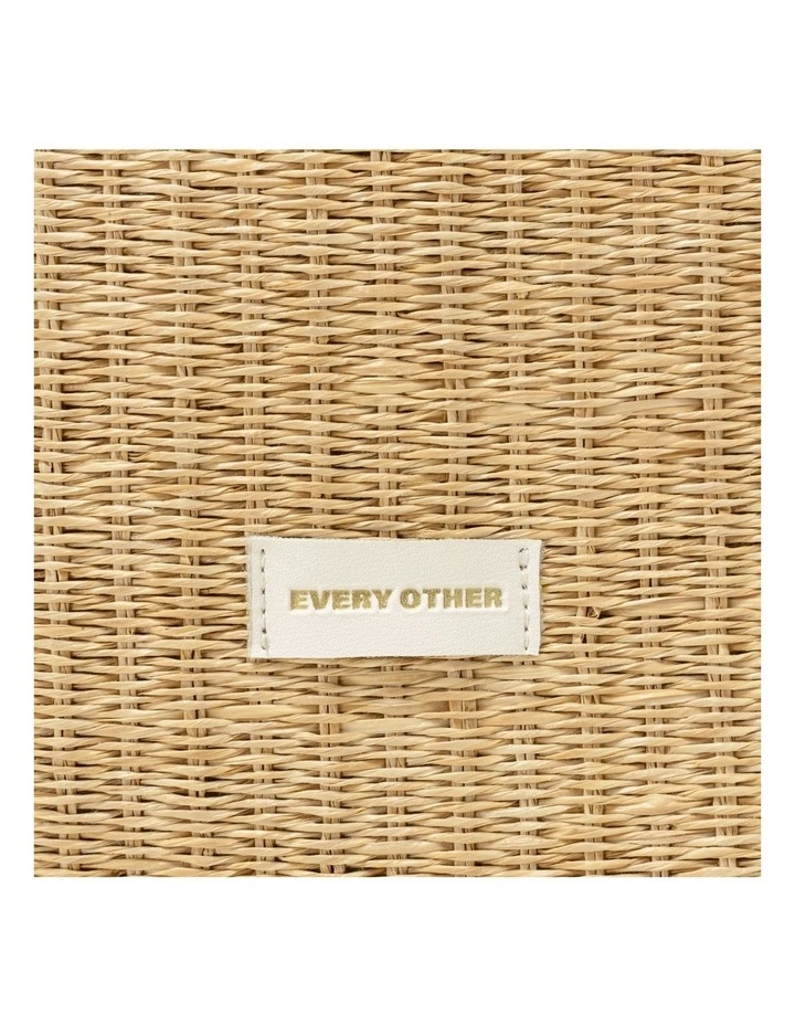 STRAW BOX TOTE BAG IN NATURAL STRAW WITH WHITE TRIM image 4