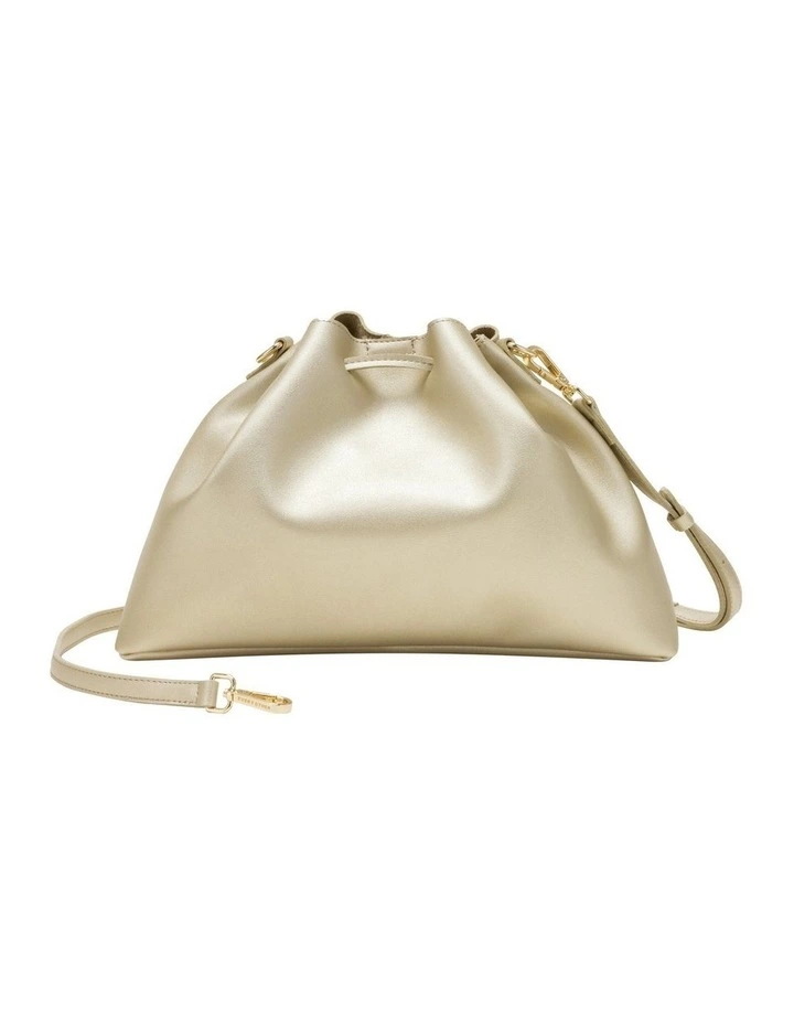 DRAWSTRING SHOULDER CROSS BODY IN GOLD image 4