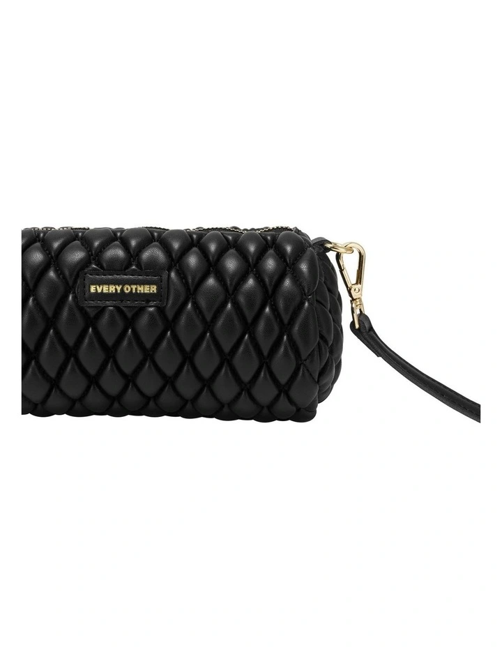 QUILTED BARREL BAG IN BLACK image 4