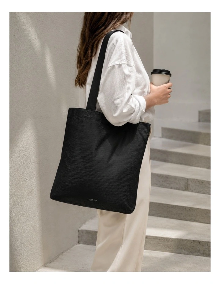 Gaston Luga Packable Lightweight Tote (17L) Foldable Travel Bag in Black image 5