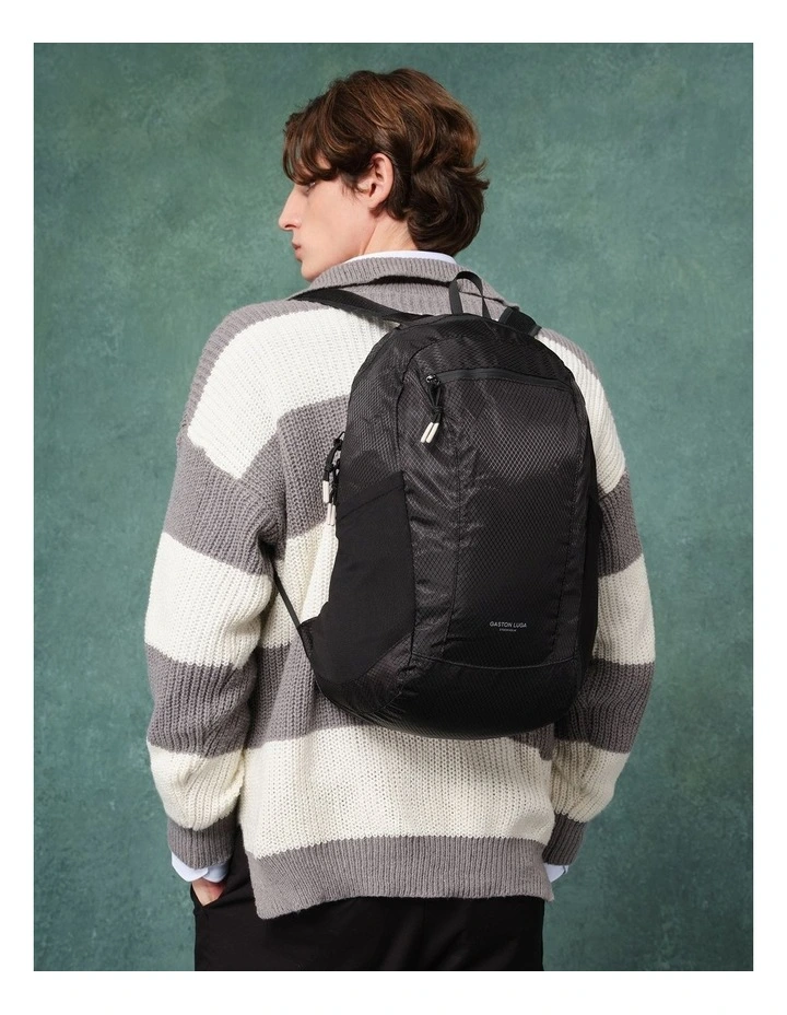 Gaston Luga Packable Lightweight Backpack (21L) Foldable Travel Bag in Black image 4