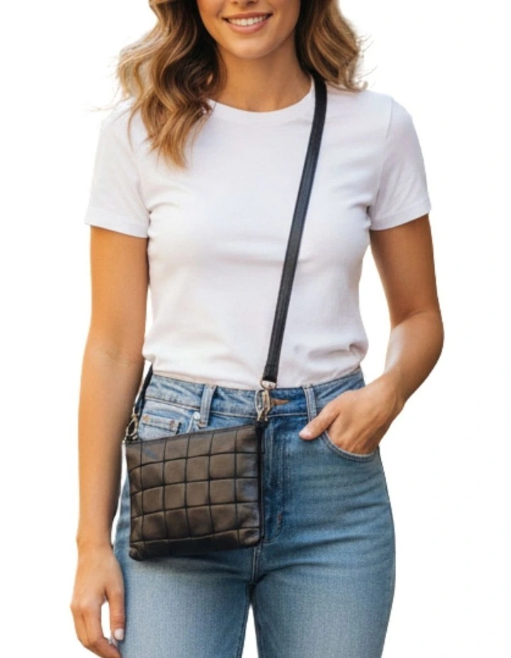 [Ballarat]   [Quilted Leather]   [Crossbody Bag] [in Black] image 6