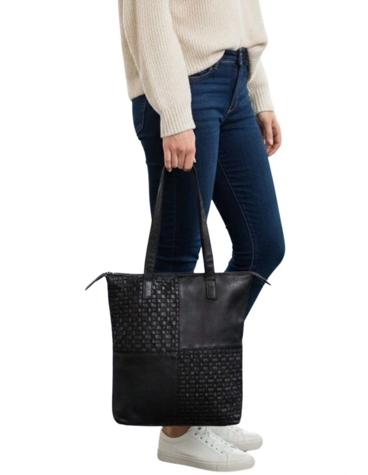 [Longreach]   [Panelled Leather]   [Tote Bag] [in Black] image 6