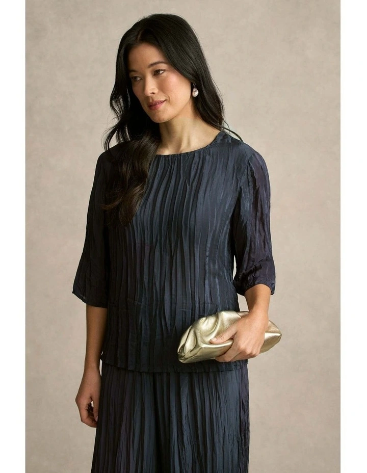 Round Clutch - Metallic Gold image 6