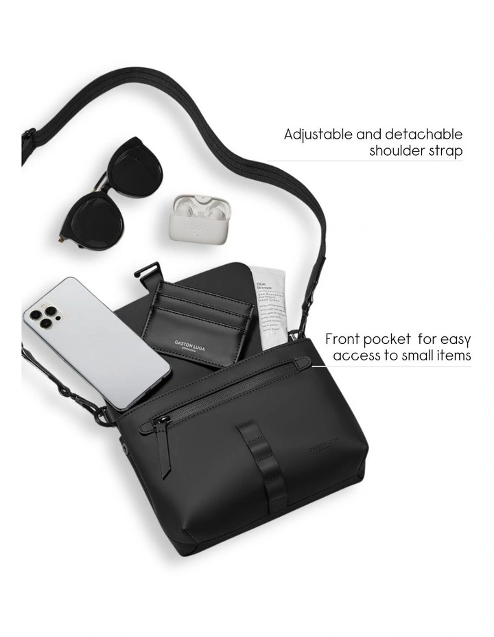 Splash Crossbody (1.9L) Travel Bag in Black image 4