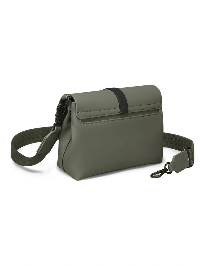 Splash Crossbody (1.9L) Travel Bag in Olive image 3