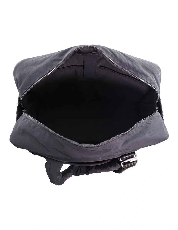 GAP Nylon Modern Overnighter Tote Bag in Black image 4
