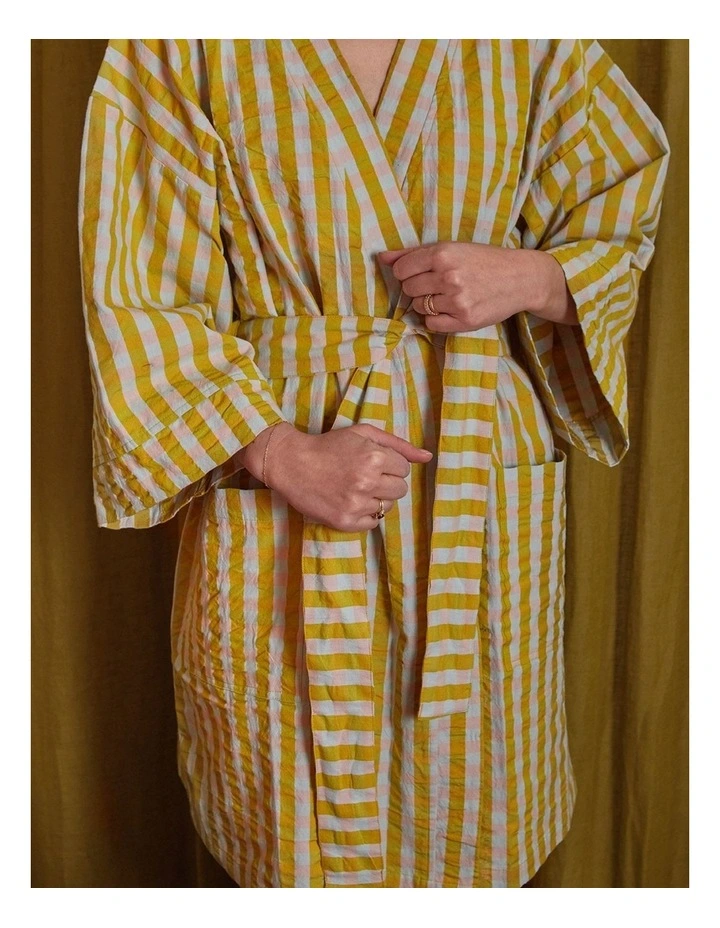 Pink Quartz Seersucker Short Robe image 2