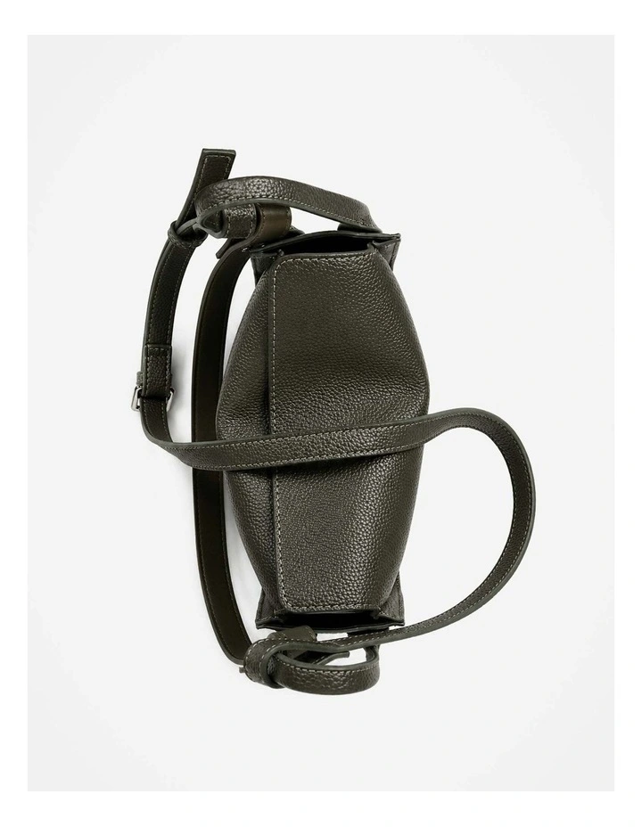 Jesselle Curve Shoulder Bag - Olive image 6