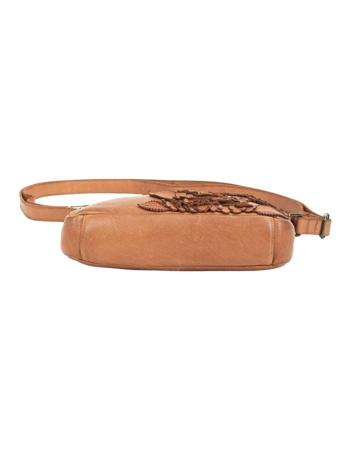 Eliza cross body bag w/ adjustable strap in tan image 6