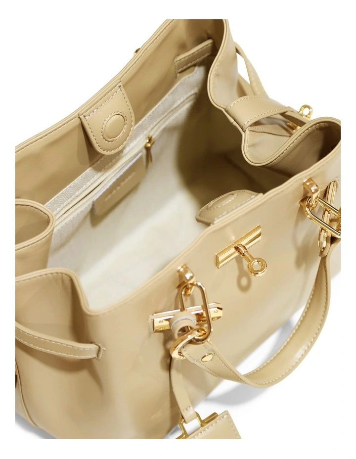 Gale Refined Bucket Bag in Warm Sand image 4