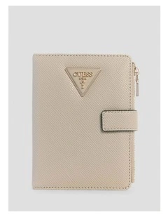 Laurel Passport Case in Beige