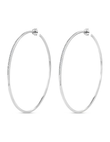 White Diamonds in Premium Silver Rhodium colour