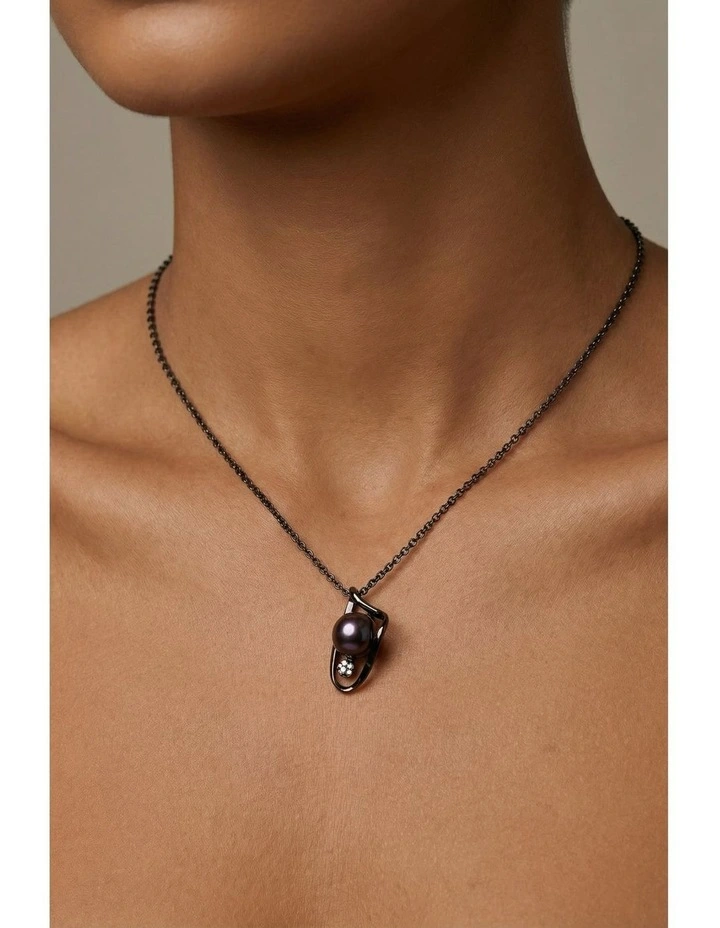 Shadow Necklace image 2