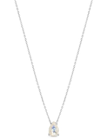 Moonstone in Sterling Silver colour
