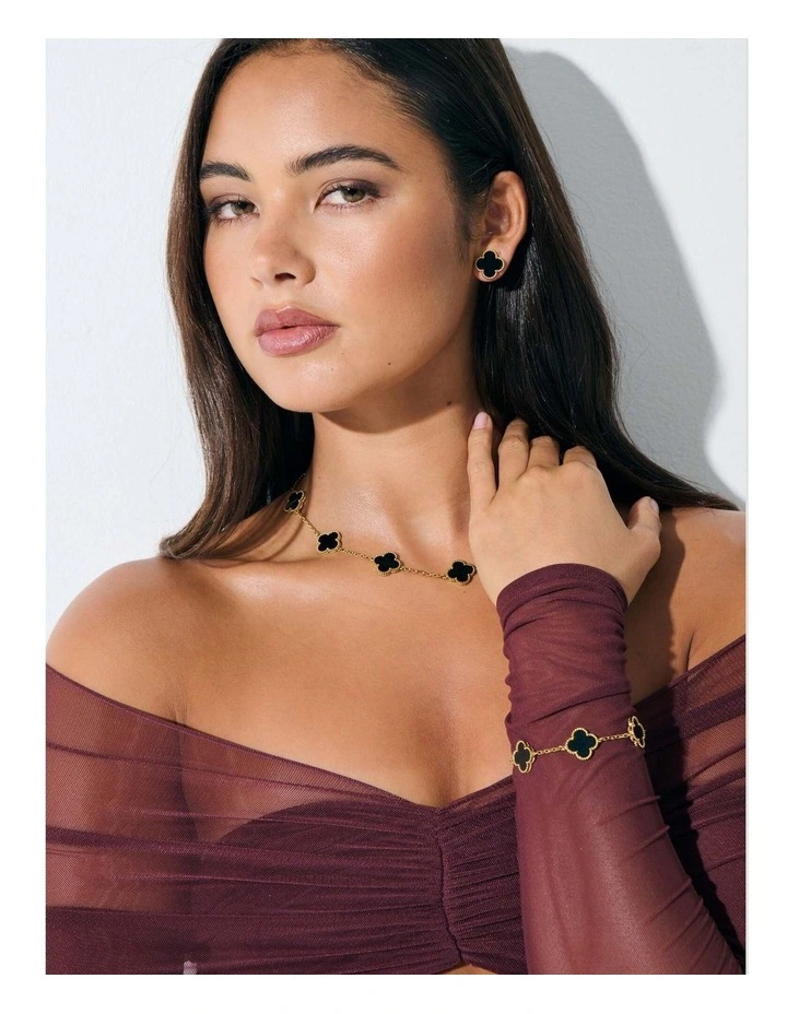 Charlotte Gold Clover Necklace - Black image 6