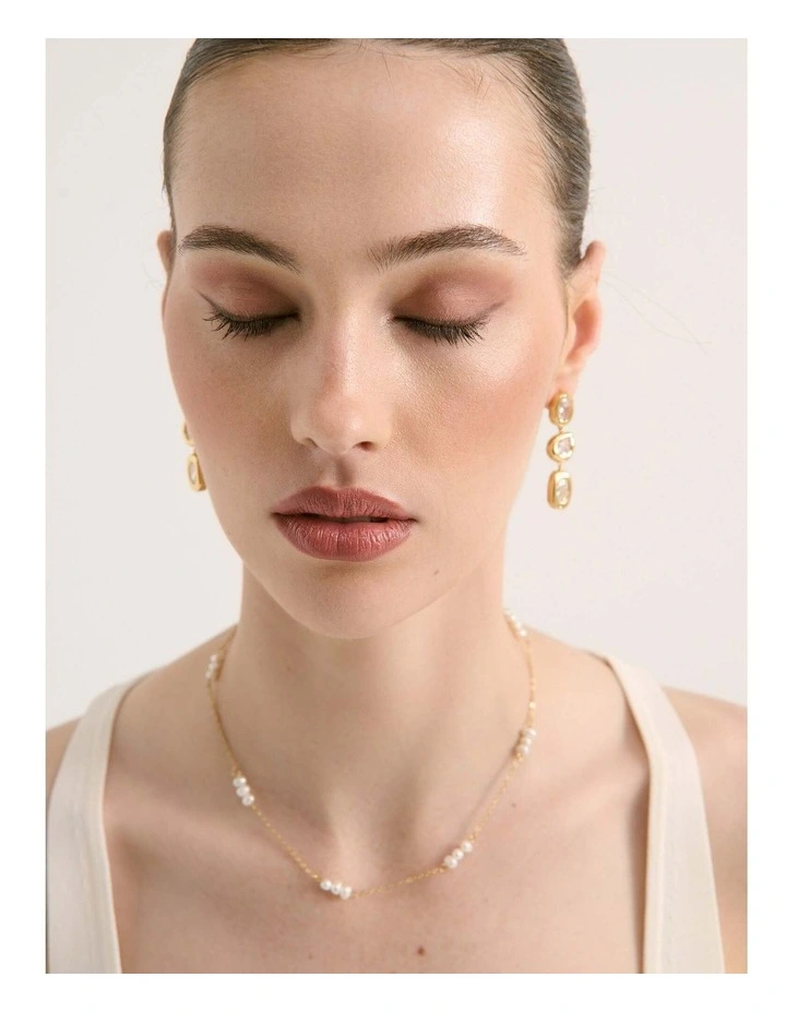 Trio Pearl Necklace - Gold image 4
