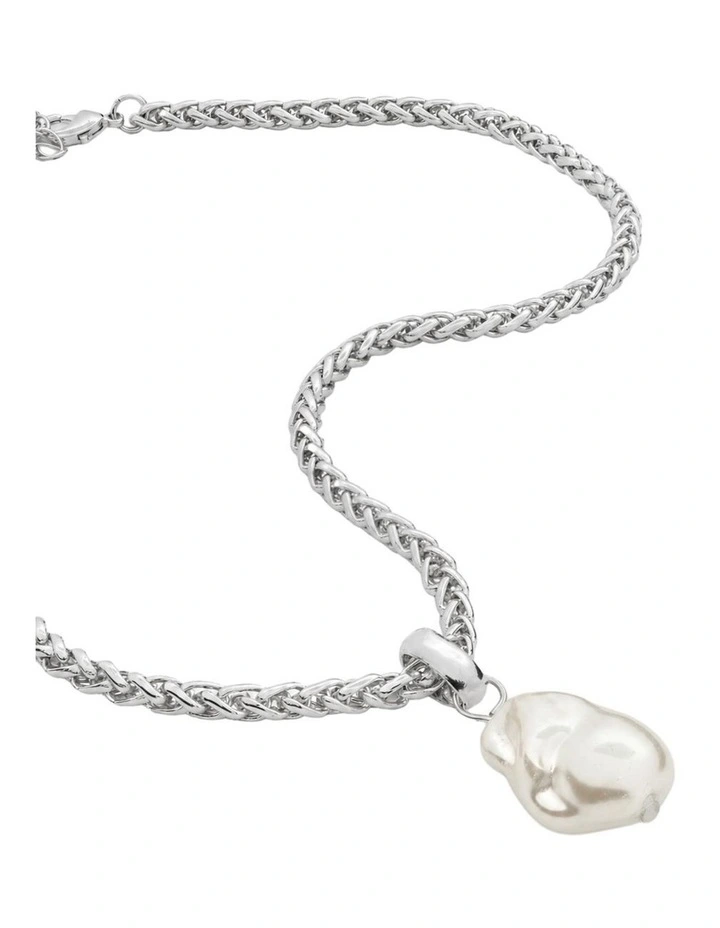 Organic Pearl Pendant Necklace - Silver image 3